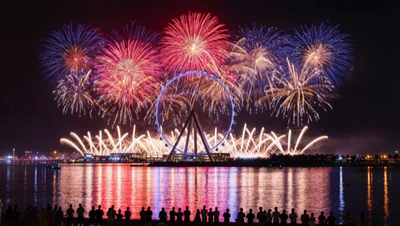 Ain Dubai and JBR fireworks on New Year's Eve